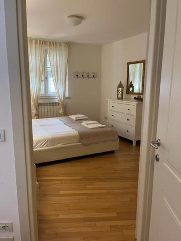 Il Borgo Apartment Trieste Ngoại thất bức ảnh