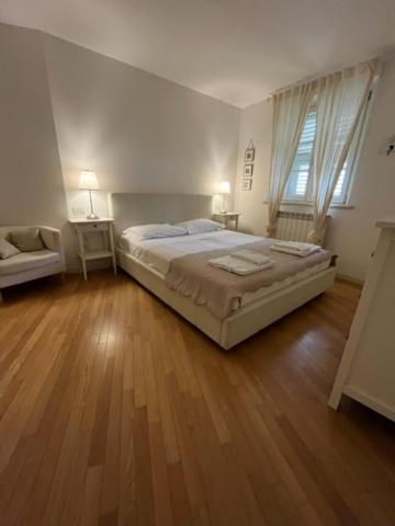 Il Borgo Apartment Trieste Ngoại thất bức ảnh